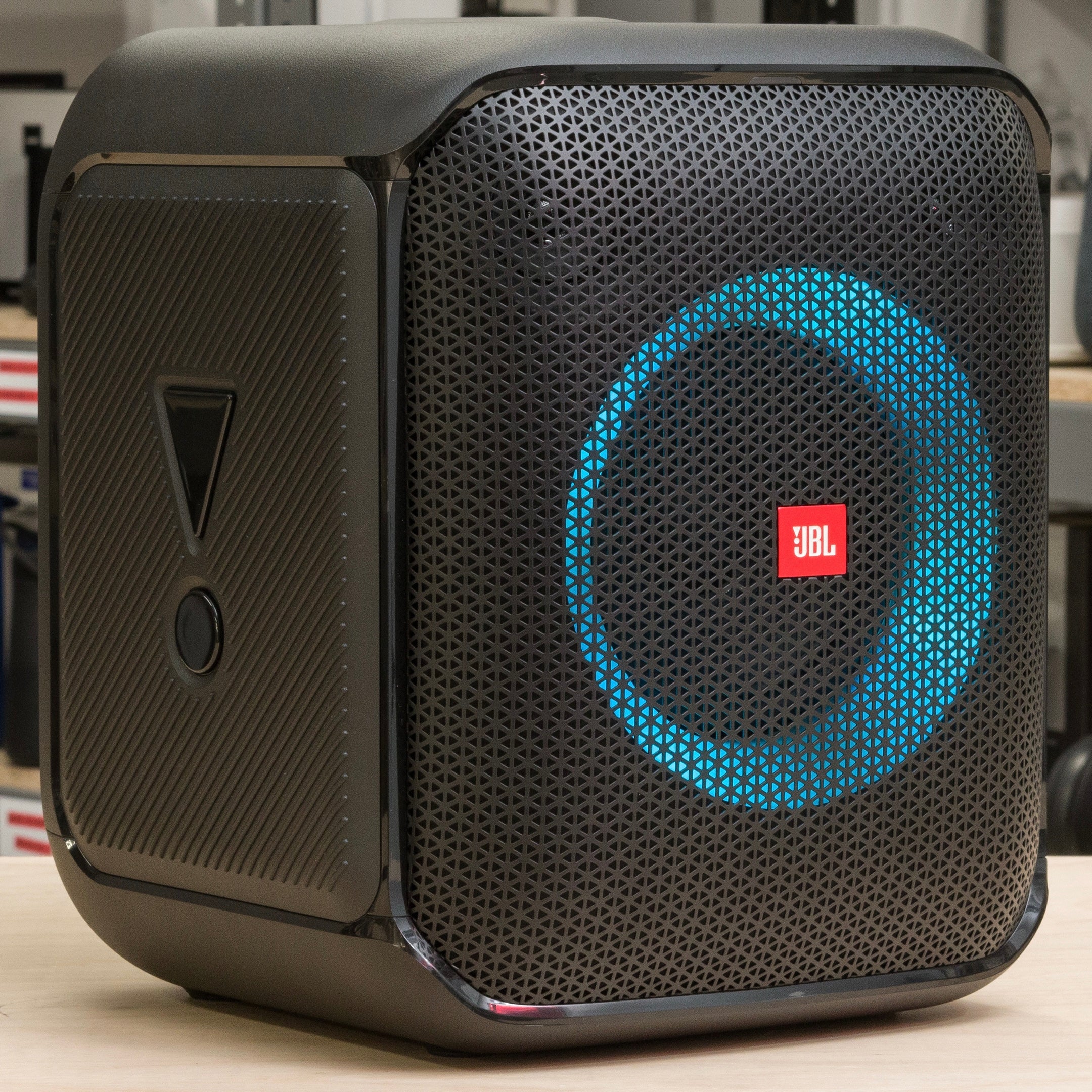 JBL Partybox Encore Essential: 100W Sound, Built in Dynamic Light Show ...